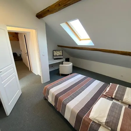 Grande Maison A Villa Bouafle